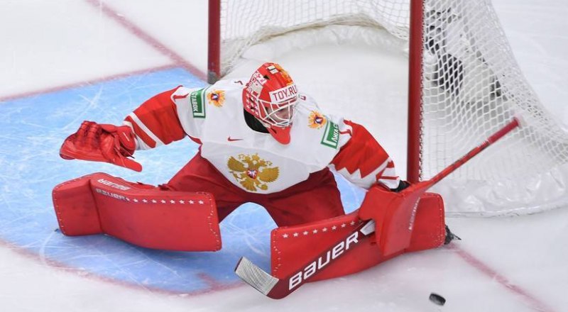 Ворота сборной России на Шведских хоккейных играх будет защищать голкипер питерского СКА Ярослав Аскаров, которого вы видите на снимке.