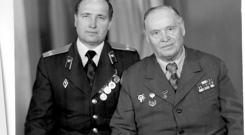 Олег Хаблов с отцом Алексеем Афанасьевичем. Фото из архива Олега ХАБЛОВА.